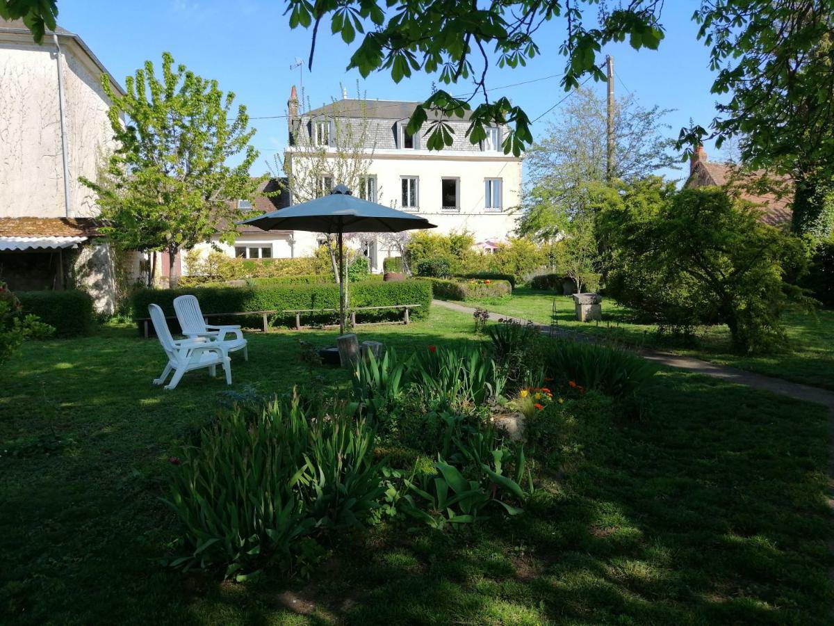 une maison à la campagne Beaune-la-Rolande Esterno foto